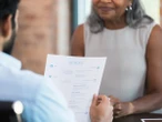 Como procurar emprego no LinkedIn sem que seu chefe descubra
