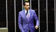 Deputado envia 31 tratores para cidade do CE governada pela mãe, diz jornal