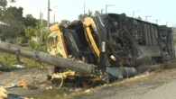 Ônibus de turismo tomba com 33 passageiros em SC e deixa um morto e feridos