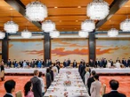O banquete em que Alcolumbre ganhou a imperatriz do Japão Thais Bilenky