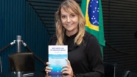 Quem é Mariângela Fialek, apontada por Dino como 'braço executor' de Cunha
