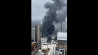 Incêndio atinge área de estação no sul de Londres, no Reino Unido