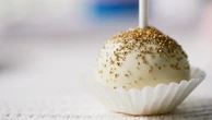 Estamos comendo plástico? Glitter em doce viraliza, e Anvisa faz alerta