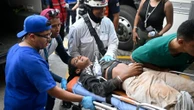 Hospitais entram em colapso com superlotação de feridos na Venezuela