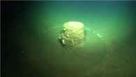 Barris de metal são encontrados no mar dos EUA, conteúdo ainda é misterioso