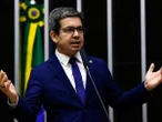 Petista sugere a ministros que troquem Mickey e Pateta pela Amazônia