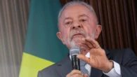PT decide lançar candidatura em Minas após reunião com Lula