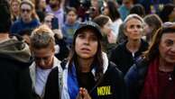 Famílias na praça dos Reféns, em Tel Aviv, temem o fim da trégua Wálter Maierovitch