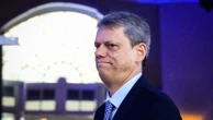 Tarcísio promete rigor da lei e destaca 'legado' de delegado inimigo do PCC Carla Araújo e Uesley Durães