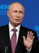 Repórter ganha destaque após confrontar Putin: 'Do que você tem medo?'