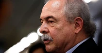 Mercadante: guerra tarifária traz riscos e oportunidades para o Brasil