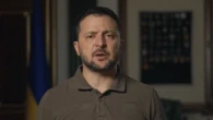Zelensky critica reunião no Alasca: 'Trump deu a Putin o que ele buscava'