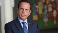 Doria provoca Eduardo Bolsonaro por kit intubação e o chama de 'bananinha'