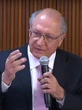 Membros do clã Bolsonaro pensam mais em si do que no Brasil, afirma Alckmin