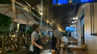 Bebida adulterada: bar segue servindo caipirinhas, mas clientes têm medo