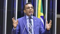 A igreja evangélica não é Bolsonaro nem Lula, diz deputado pastor