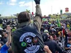 Bolsonarismo expõe para o mundo um Brasil tacanho e violento