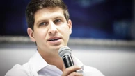 João Campos defende Lula, mas diz que governo precisa escolher prioridades