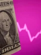 Dólar opera em leve queda após tribunal anular "tarifaço" de Trump