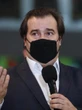 'Prefiro perder do que me alinhar a Bolsonaro', diz Maia sobre briga no DEM