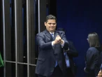 Congresso aprova projeto para usar verbas de saúde em pagamento de salário