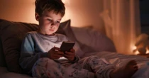 Qual deve ser a idade mínima para usar redes sociais? Veja o que está mudando pelo mundo