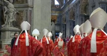 O conclave começou: veja como acompanhar a transmissão oficial do Vaticano no YouTube, em português