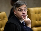 Fachin determina Mendonça como relator de investigação de Flávio Bolsonaro no caso 'Dark Horse'