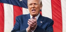 Trump processa New York Times por difamação e pede US$ 15 bi: veja outras ações do presidente contra a mídia
