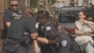 Polícia usou neto como 'isca' para prender brasileira nos EUA, diz revista