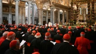 Conclave escolhe novo papa; BC decide taxa de juros Carolina Juliano