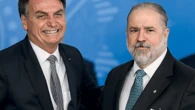 Cúpula da PGR pede que Aras investigue Bolsonaro por incitação ao Exército