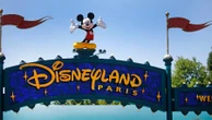 Preso por casamento com criança na Disney alega encenação para rede social