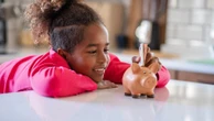Educação financeira infantil: o que ensinar aos filhos em cada fase Letícia Braga de Andrade