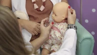 Bebê reborn chega ao Congresso com projetos sobre fura-fila e saúde mental