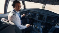 'Situação levará anos para se normalizar': escassez de pilotos gera crise nas companhias
