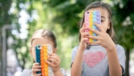 Uso do celular cai entre crianças de 10 a 13 anos, mas sobe entre idosos, diz IBGE