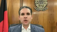 'Não concordamos com esse tipo de atitude', diz Motta sobre Eduardo nos EUA