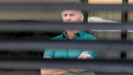 Metade do país é contra ou não liga para a prisão de Bolsonaro Josias de Souza