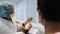 Anvisa pede que médicos e pacientes notifiquem efeitos adversos das vacinas