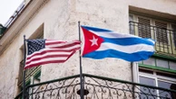 Pressão máxima: Trump restabelece sanções econômicas e veto a viagens a Cuba