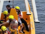 Criança que caiu de navio posava para foto em parapeito, diz testemunha
