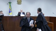 Defesa de Bolsonaro trata trama do golpe como um crime acéfalo Josias de Souza