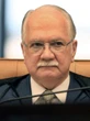 Discreto, Fachin assume STF de olho em dar mais protagonismo ao plenário