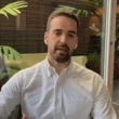 Após se assumir gay, Eduardo Leite confirma namoro e diz: 'Aliviado'