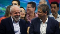 Juntos em Santos e distantes no leilão: a mudança na relação Lula-Tarcísio