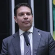 Partidos da base de Lula deram 63% dos votos para suspender ação de Ramagem