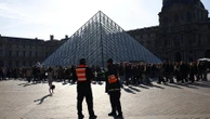 Louvre reabre nesta quarta-feira galeria saqueada por ladrões em outubro de 2025