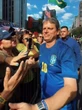 Por que Tarcísio usa azul em manifestações de Bolsonaro? Semiótica explica