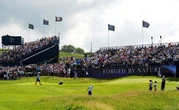 McIlroy-manie loop hoog: Duisende woon oefenronde by